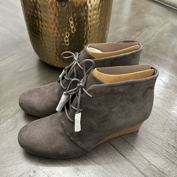 WOMEN'S DR. SCHOLLS DAKOTA WEDGE BOOTIES (WIDE) - Picture 6 of 8